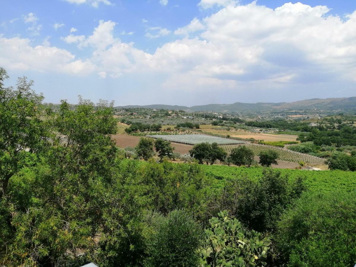 Poggio Del Gallo Кьярамонте-Гульфи Экстерьер фото